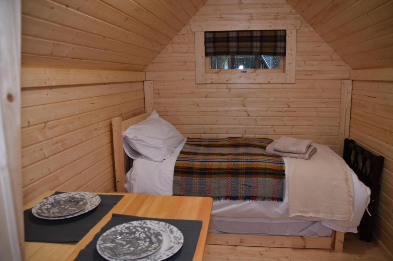 Cairngorm Bothies Villa อะบอยน์ ภายนอก รูปภาพ