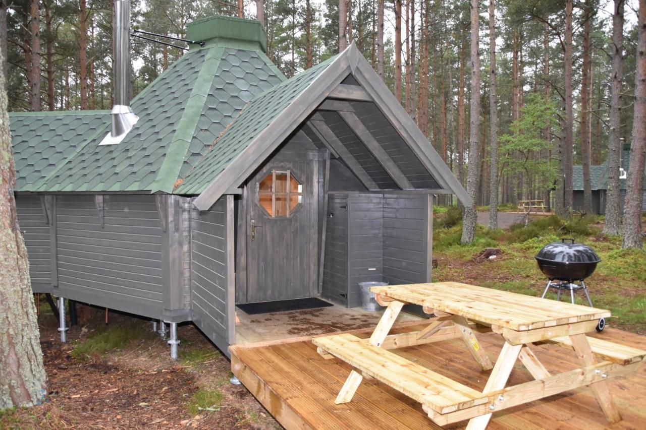 Cairngorm Bothies Villa อะบอยน์ ภายนอก รูปภาพ