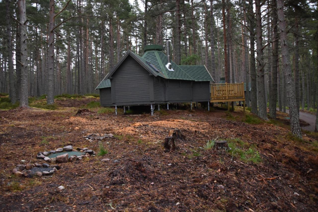 Cairngorm Bothies Villa อะบอยน์ ภายนอก รูปภาพ