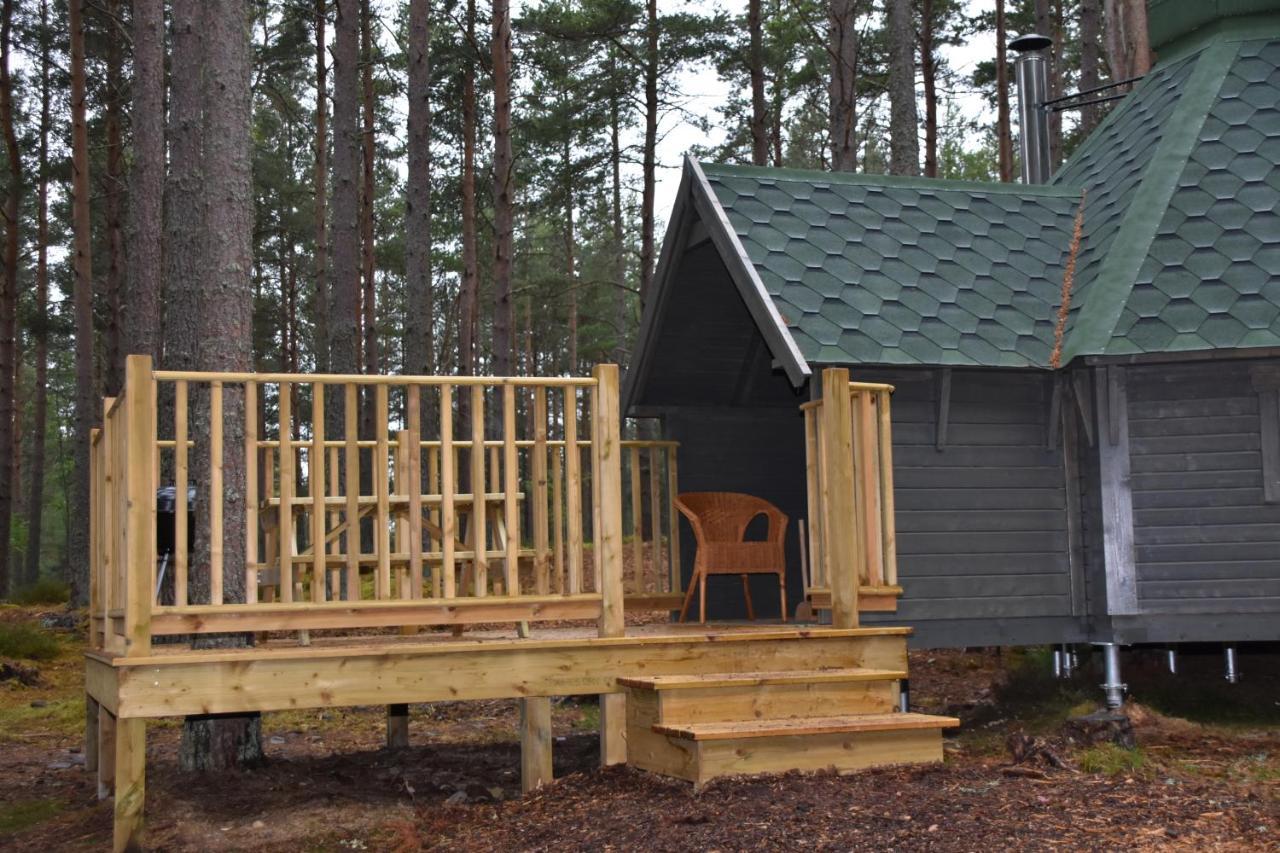 Cairngorm Bothies Villa อะบอยน์ ภายนอก รูปภาพ