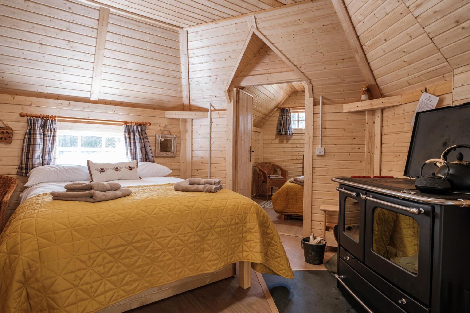 Cairngorm Bothies Villa อะบอยน์ ภายนอก รูปภาพ
