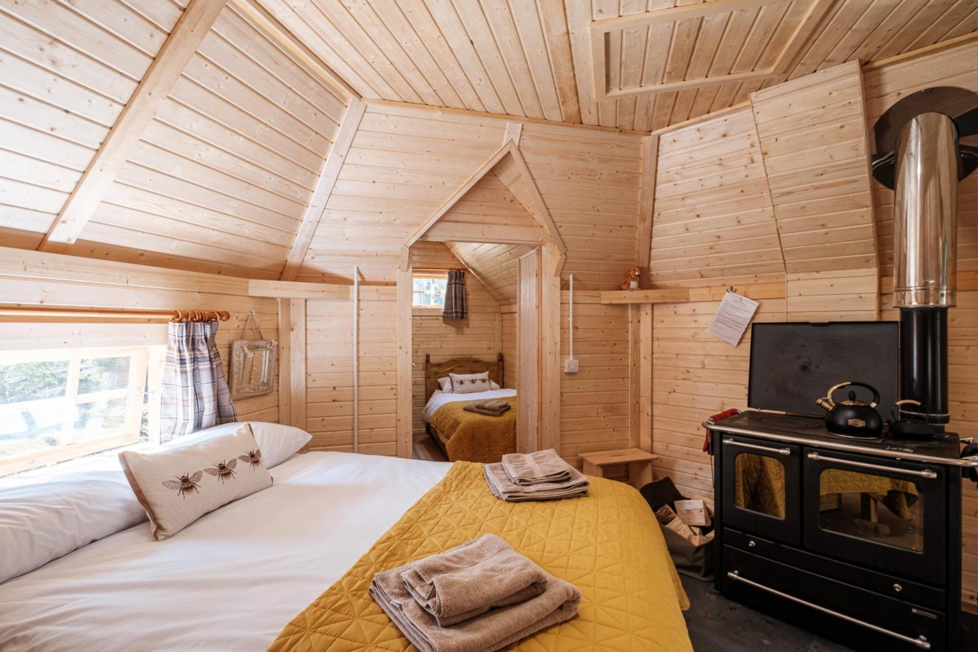 Cairngorm Bothies Villa อะบอยน์ ภายนอก รูปภาพ