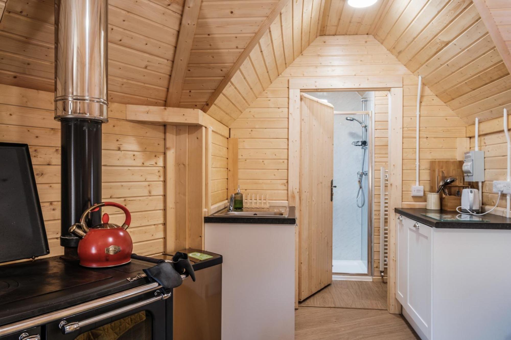 Cairngorm Bothies Villa อะบอยน์ ภายนอก รูปภาพ