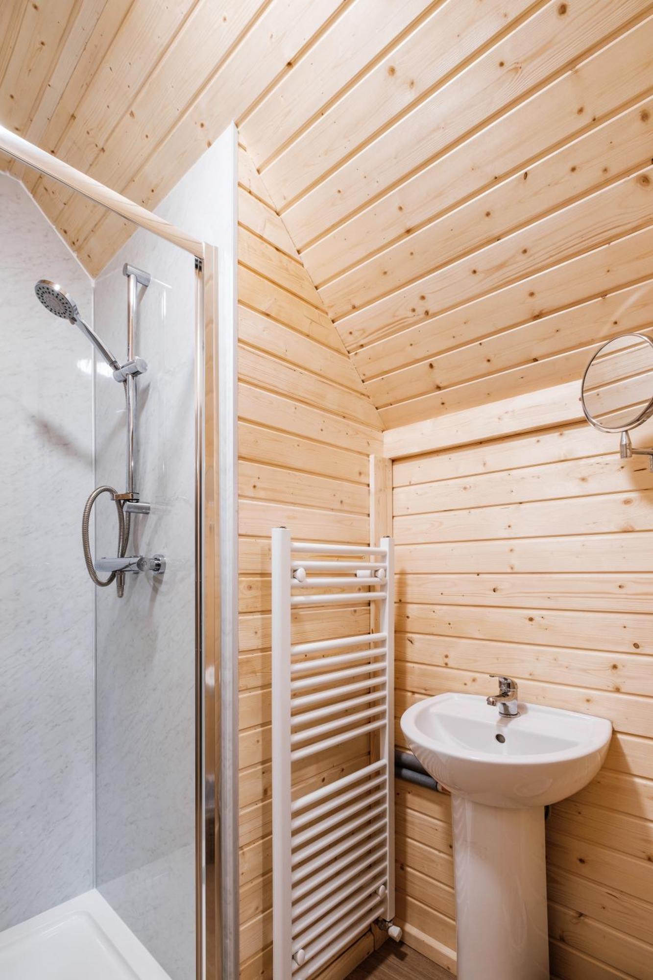 Cairngorm Bothies Villa อะบอยน์ ภายนอก รูปภาพ