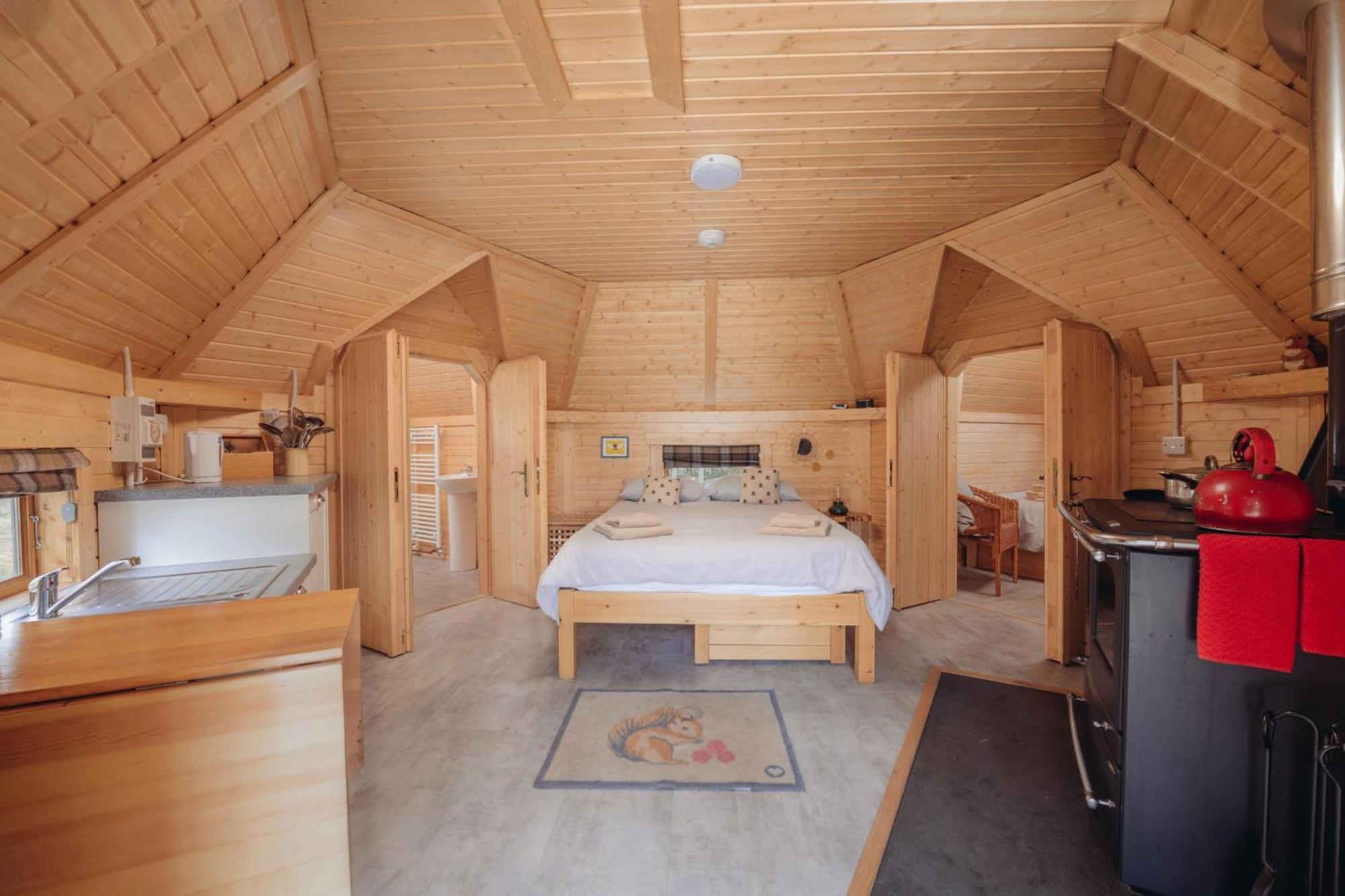 Cairngorm Bothies Villa อะบอยน์ ภายนอก รูปภาพ